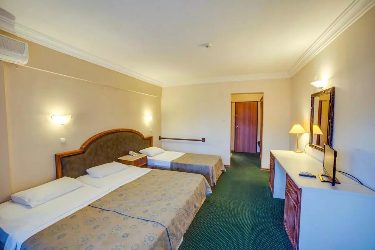 LASANTAMARIA_SHABAVIZ (14).jpg